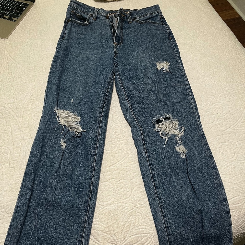 Universal Threads Ripped Blue Jeans